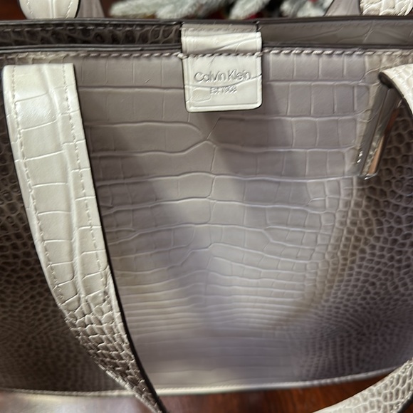 Calvin Klein Tote Bag - Picture 8 of 8